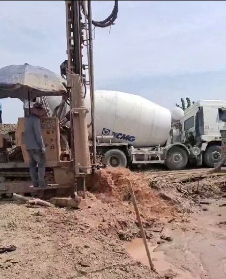 滁州岩石井施工